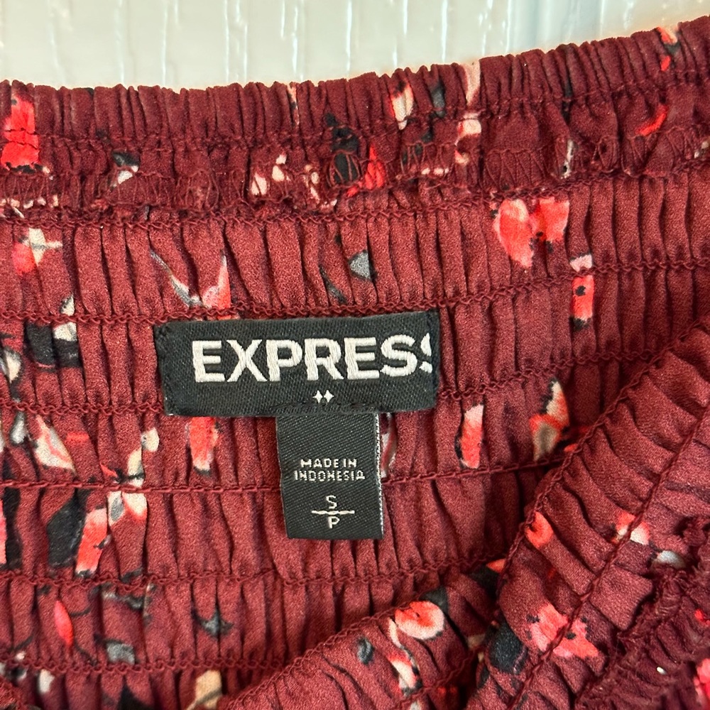 Express Top - Picture 2 of 4